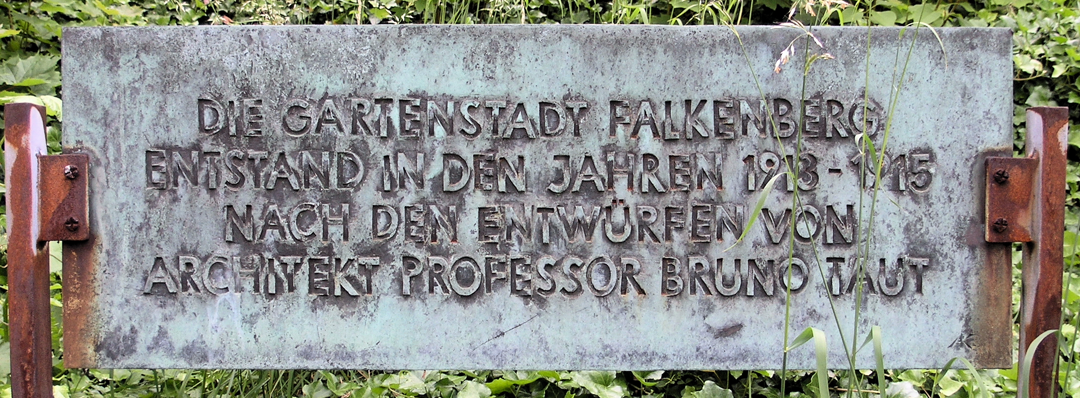 memoria plaque Bruno Taut