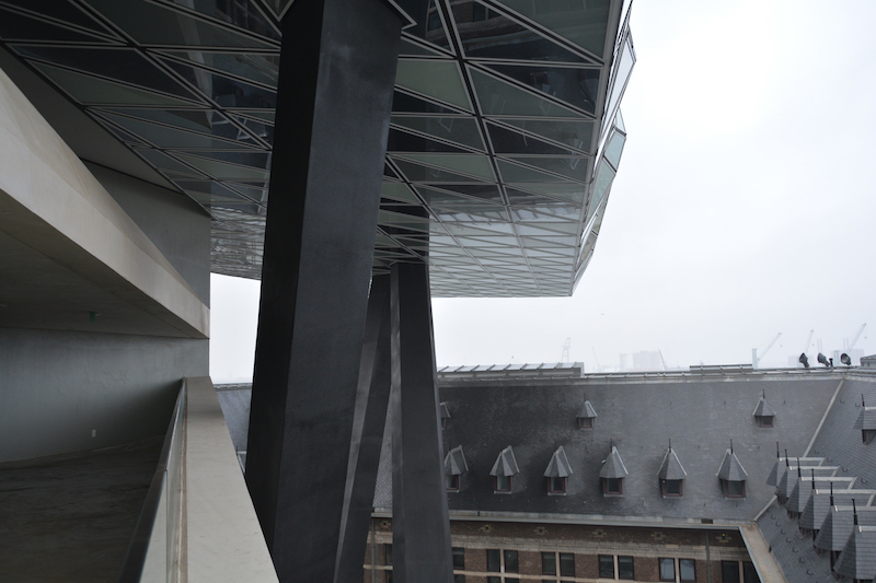 british architect Zaha Hadid Antwerp Port House, supporting pillars