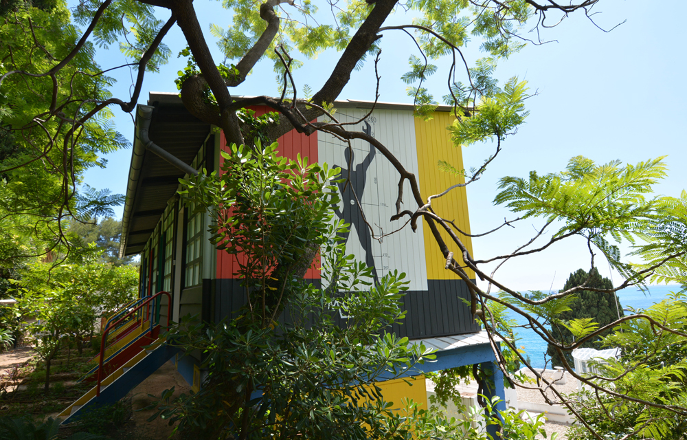 Corbusier's Modular bestrides the Cap Moderne site above Eileen Gray's villa E-1027