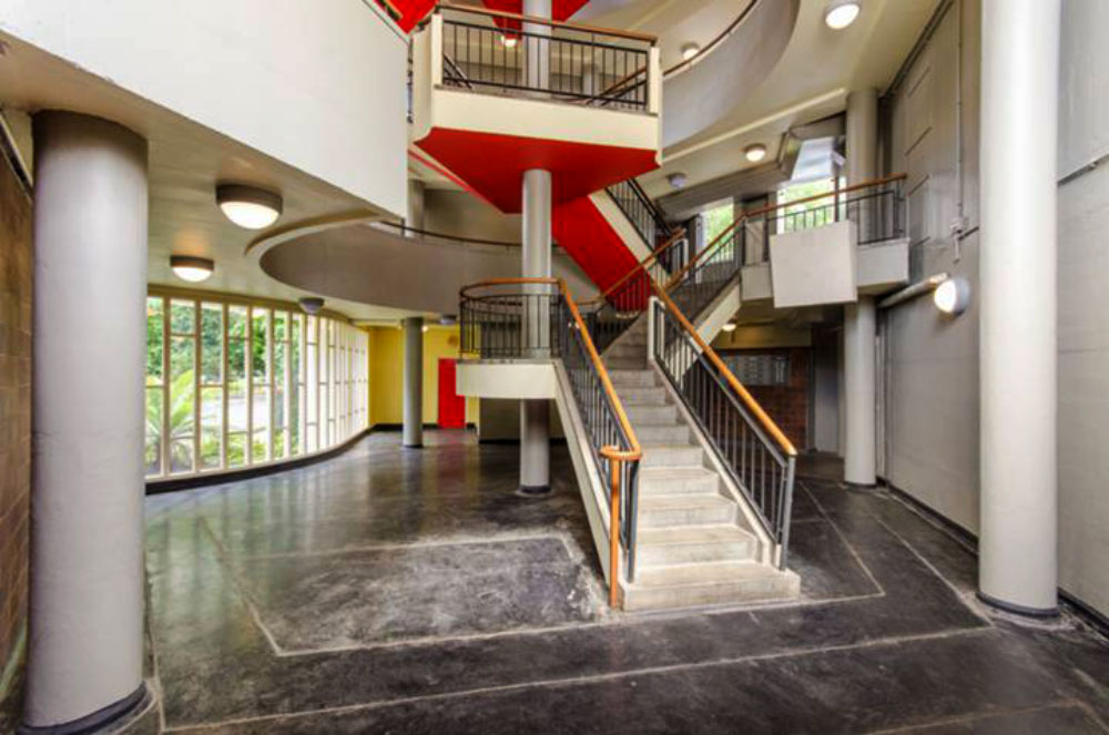 Berthold Lubetkin Bevan Court with Lenin memorial London Borough of Finsbury