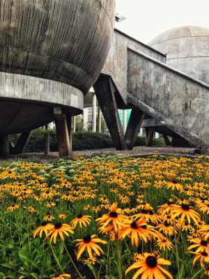 Akademiebusen concrete spheres Aldershof Germany