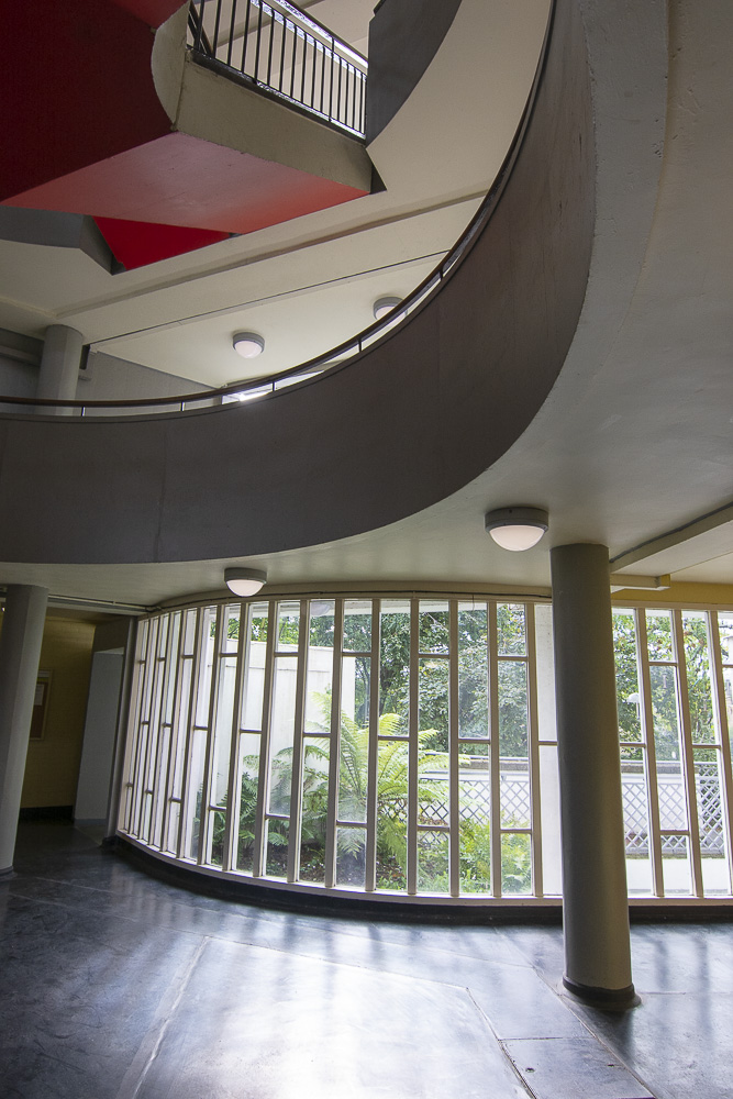 Bevin Court ground floor Finsbury Modernist Architecture Berthold Lubetkin architect built on where Lenin lived 30 Holford Square