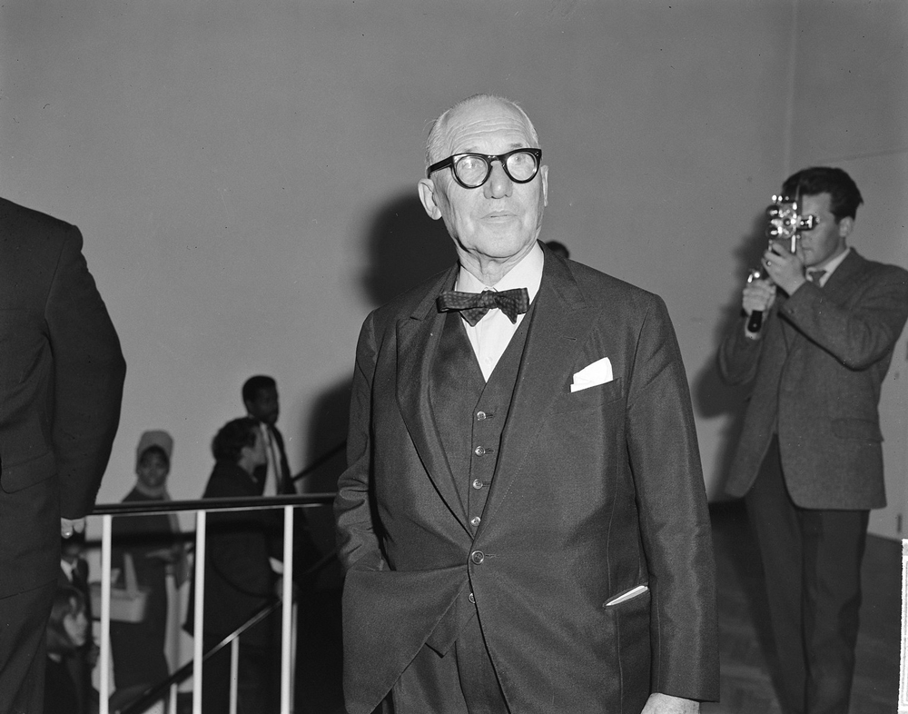 CORBUSIER ARCHITECTURE