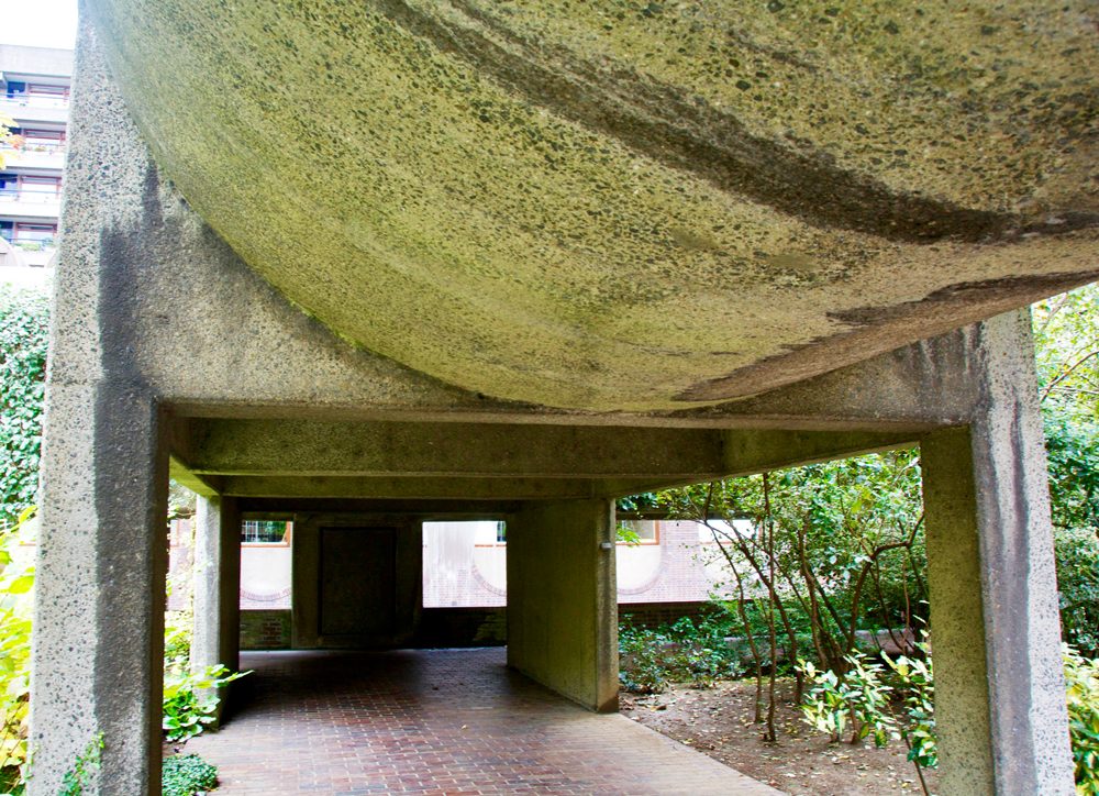 brutalist detail barbican estate underneath the waterfall