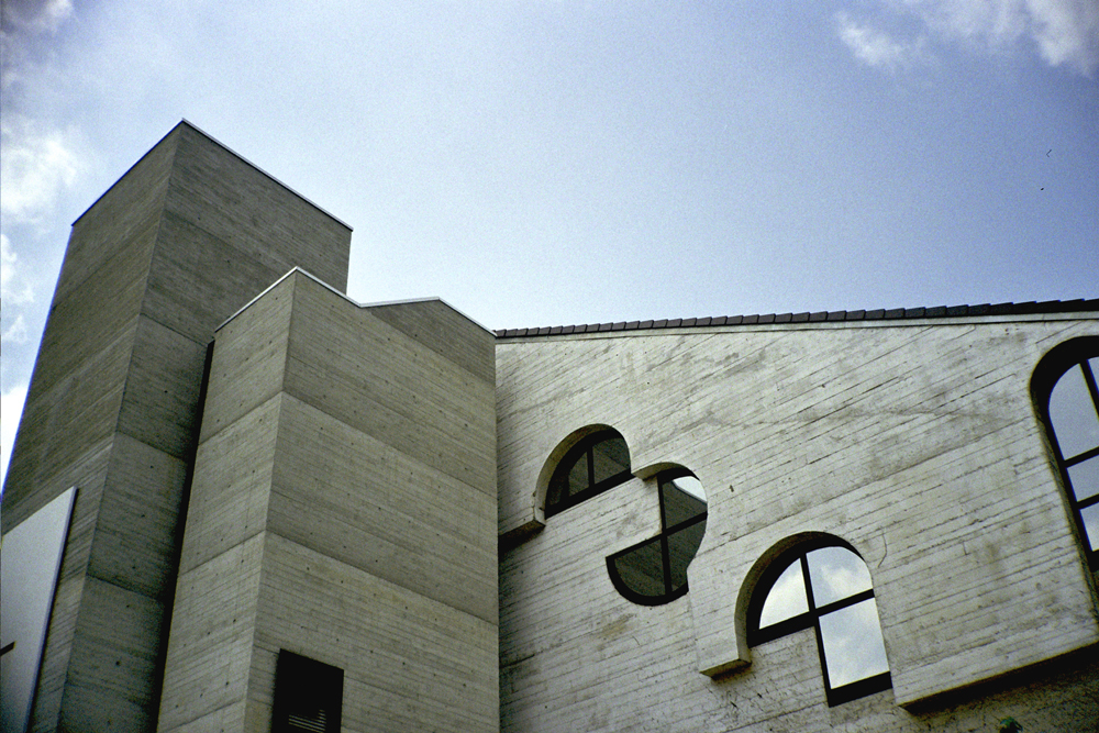 brutalist architecture belgium