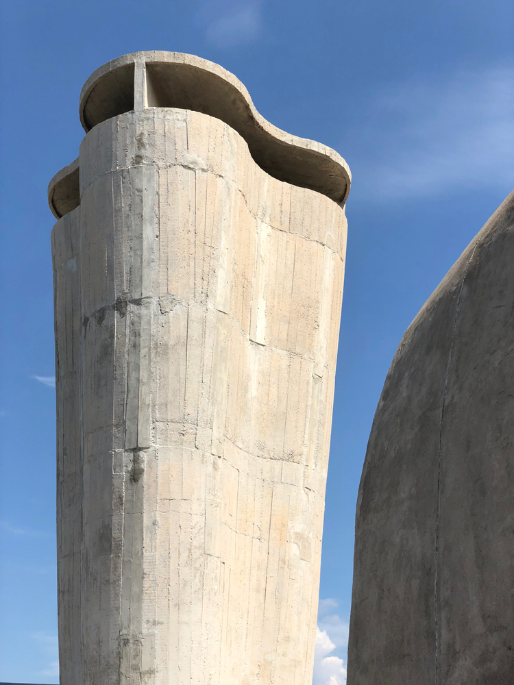 corbusier residential block in Marseille