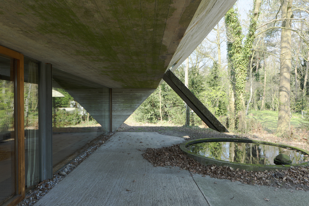 van wassenhove house pond and outside deck 