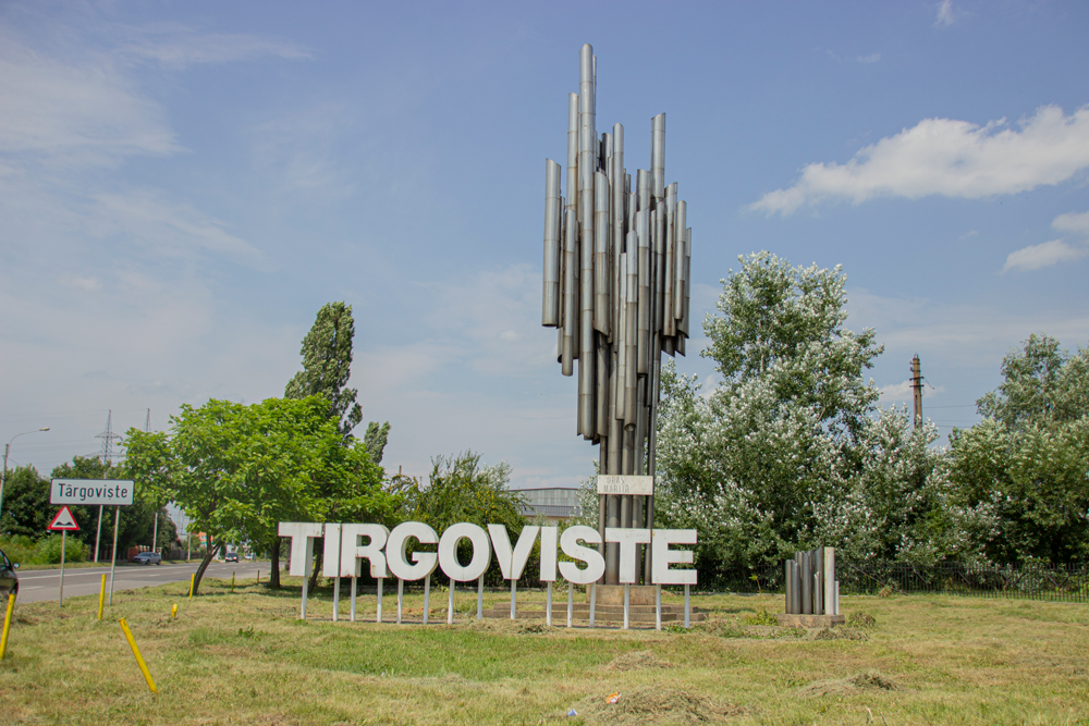 Targoviste roadsign