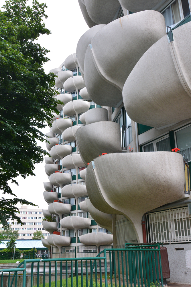 ground floor of Les Choux showing balcony detail 