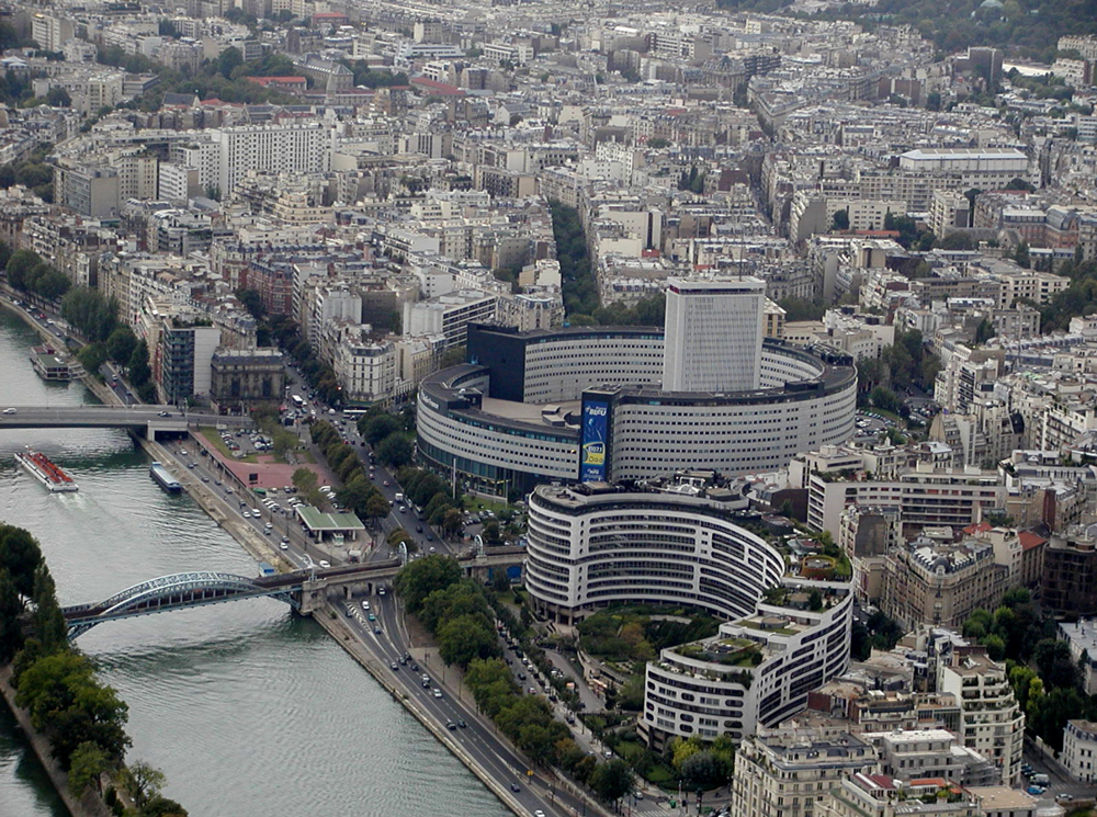 aerial view of Radio City Paris built