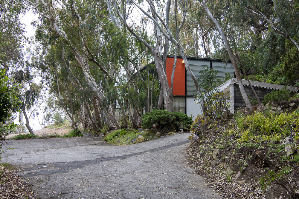 The Eames House is revealed as one walks up the inclined drive