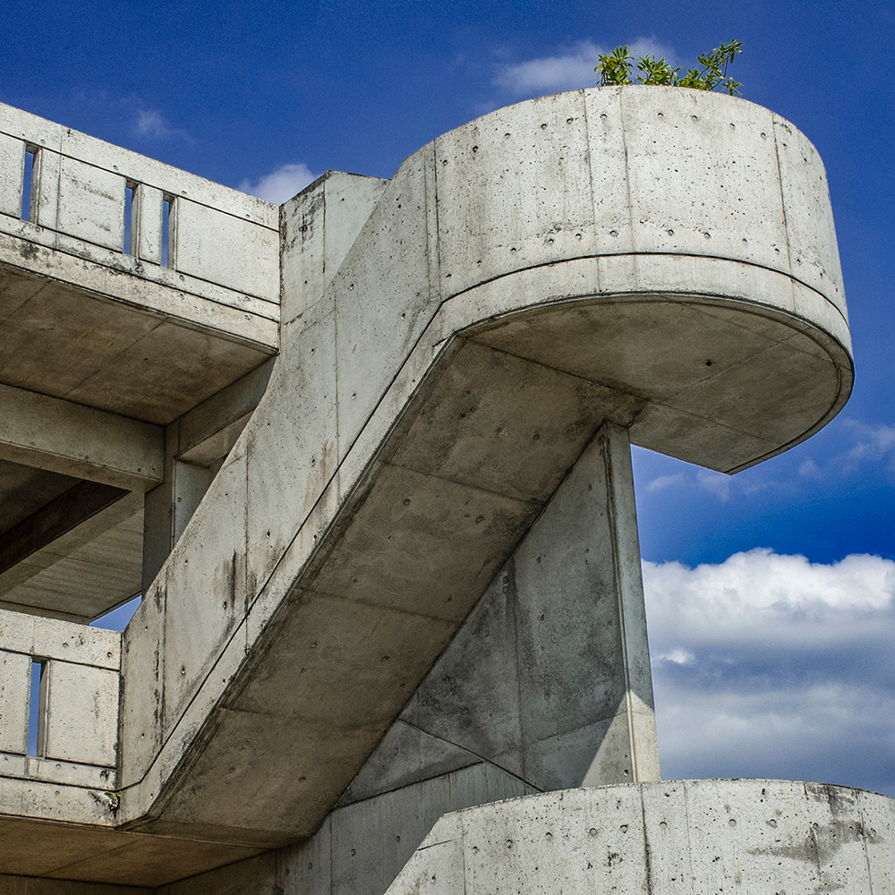 external concrete staircase apartment block