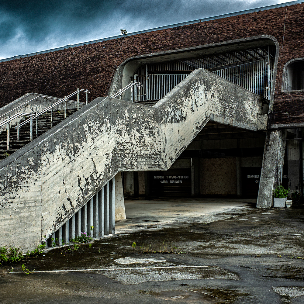 staircase of at risk Naha Civic Hall 