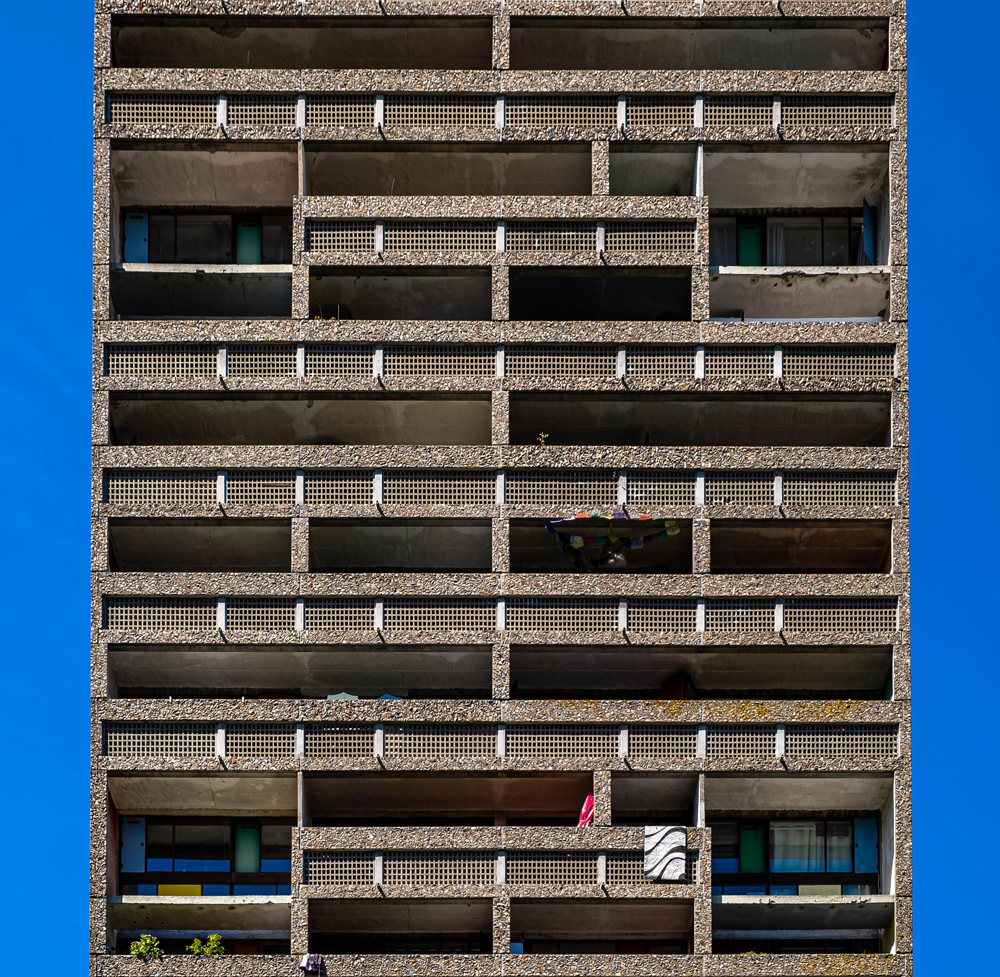 balconies and concrete corbusier housing in Nantes 