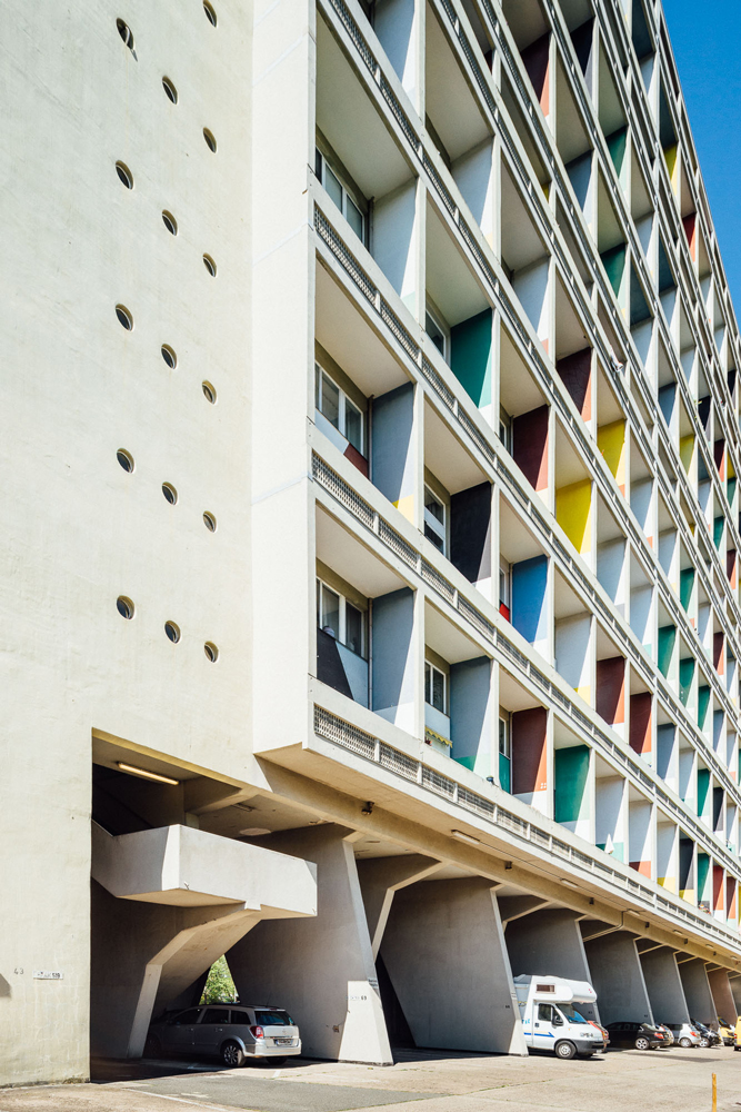 facade of corbusier haus berlin towards balconies