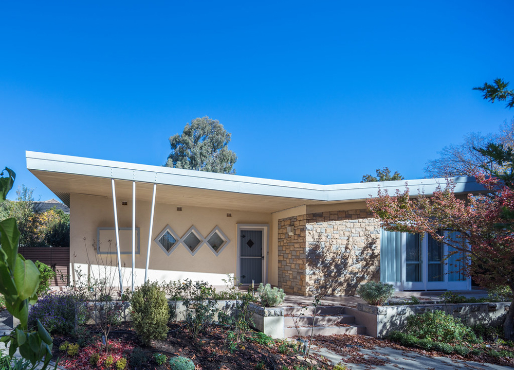 modernist bungalow canberra