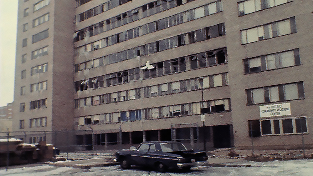 The decay of the Pruitt-Igoe development