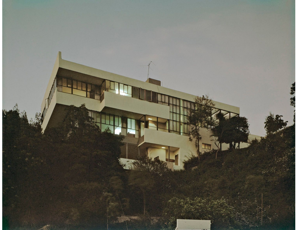 nightime view of lovell health house