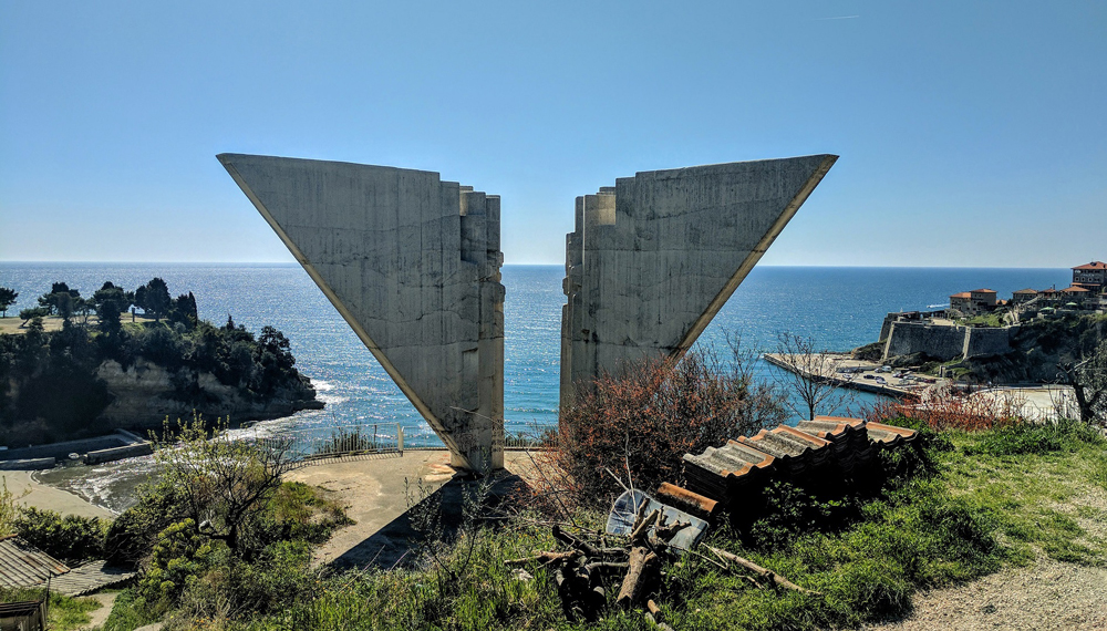 liberty monument Ulcinj