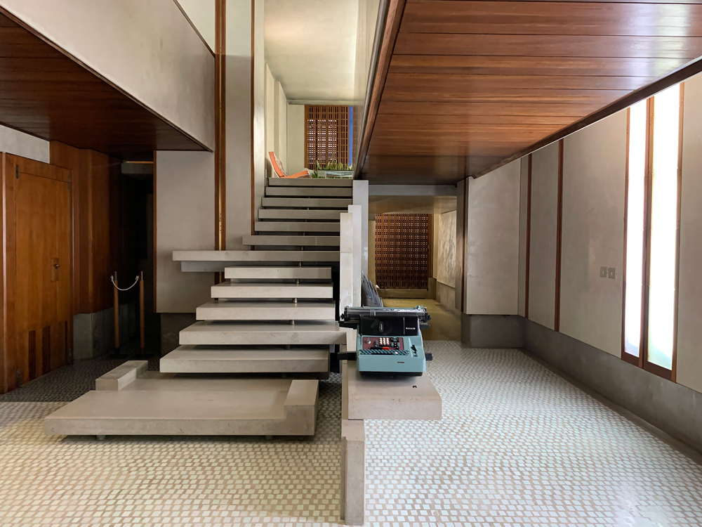 carlo scarpa staircase Olivetti Museum