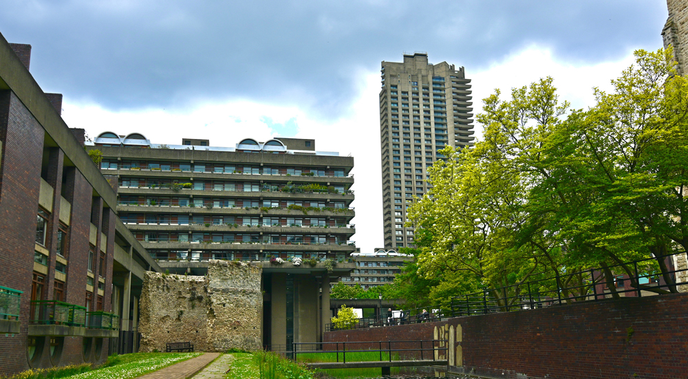 brutalist london estate the Barbican 