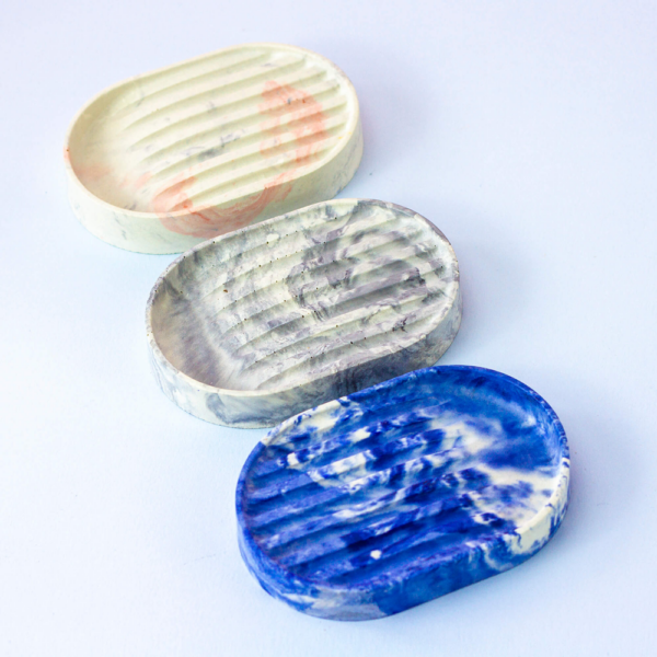 soap dishes in three colors