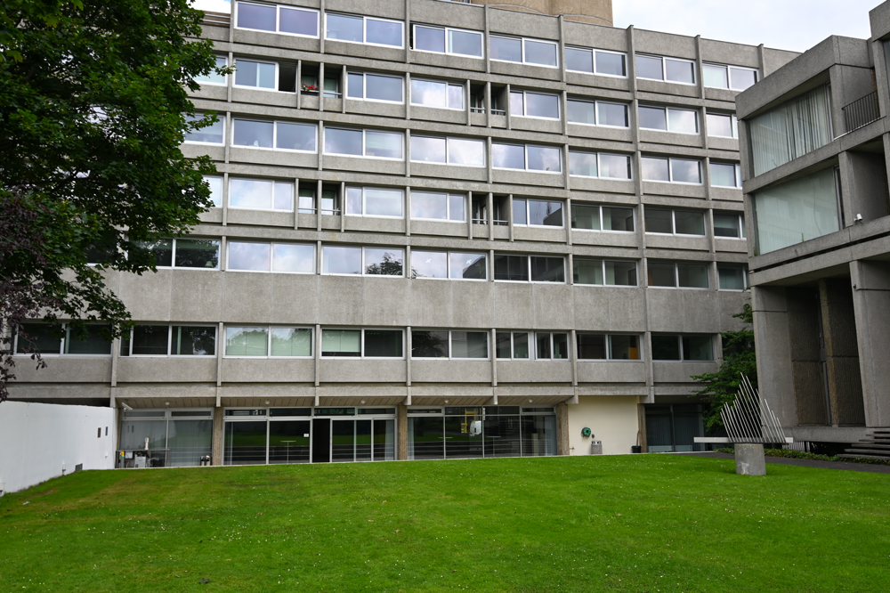 Czech Embassy from the garden