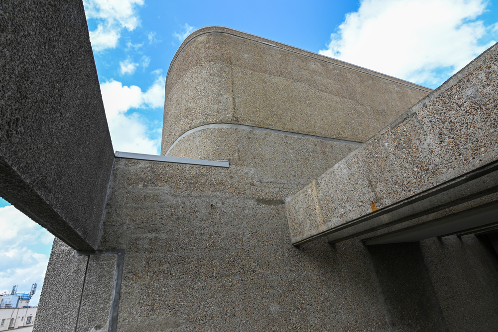 Roof elements, Czech Embassy